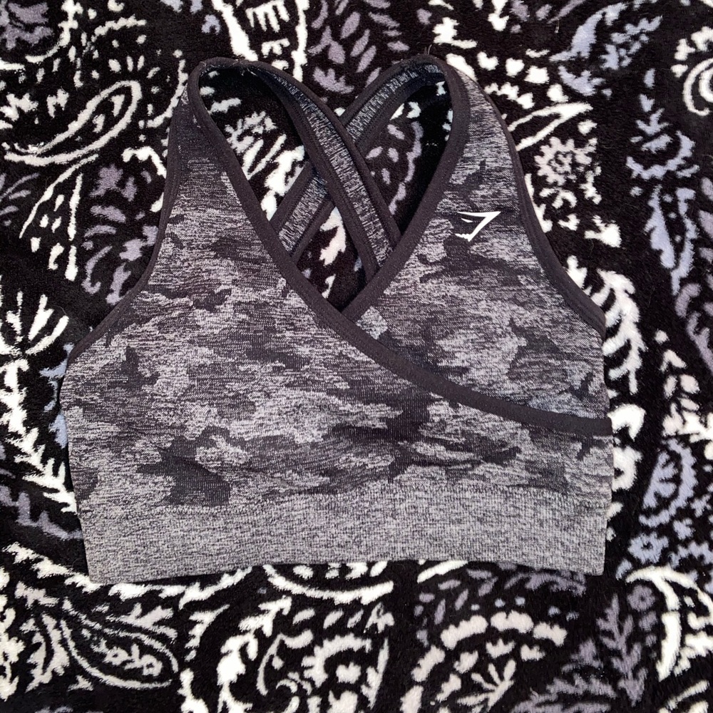 gymshark camo sports bra